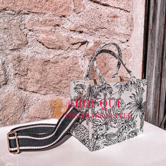 H&M FLORAL JACQUARD WEAVE CROSSBODY BAG - Picture 5 of 9